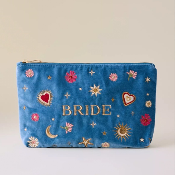 Elizabeth Scarlett Handbags - NWT Elizabeth Scarlett Bride Bag